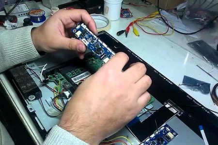 замена led контроллера в ЖК телевизоре